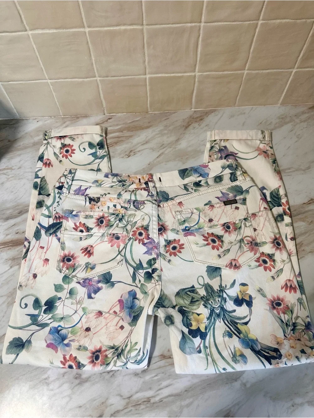 Dear John Women’s White Floral Skinny Jeans- 28P
